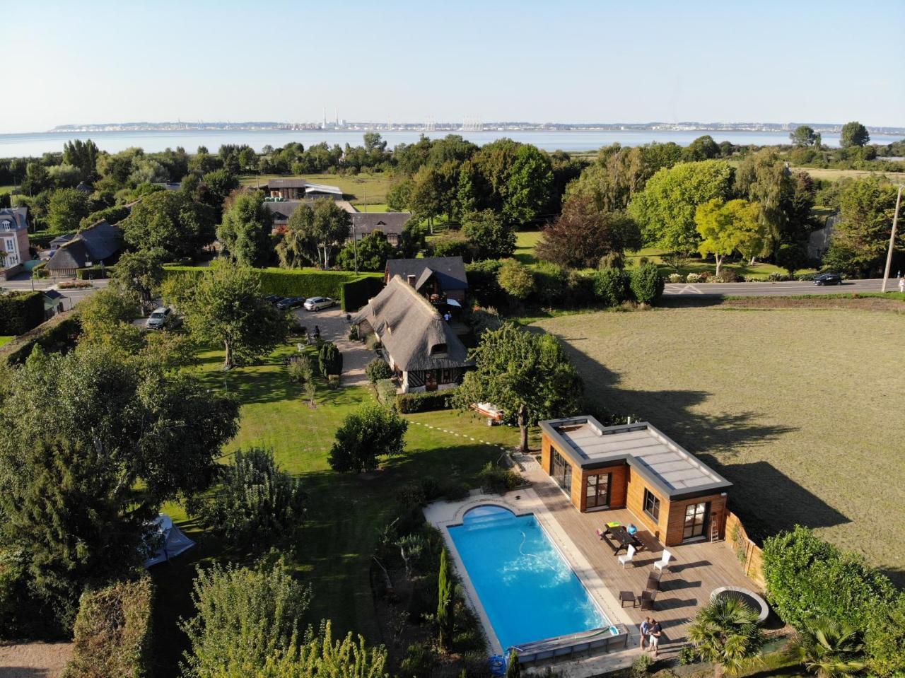 La Griotte & Spa&Piscine Pennedepie Luaran gambar